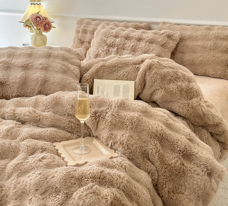 Cozy Puffy Rabbit Fur Blankets with Pillow covers