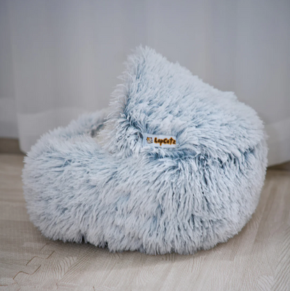 Cozy Winter Pet Bed (Copy)