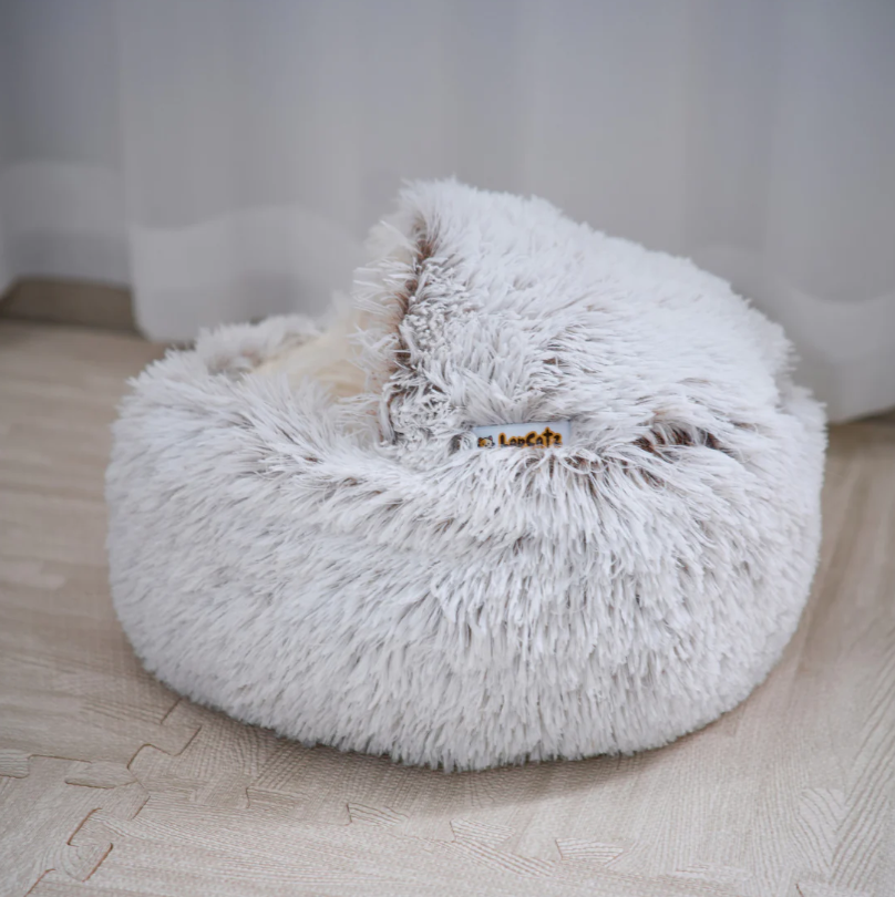 Cozy Winter Pet Bed (Copy)